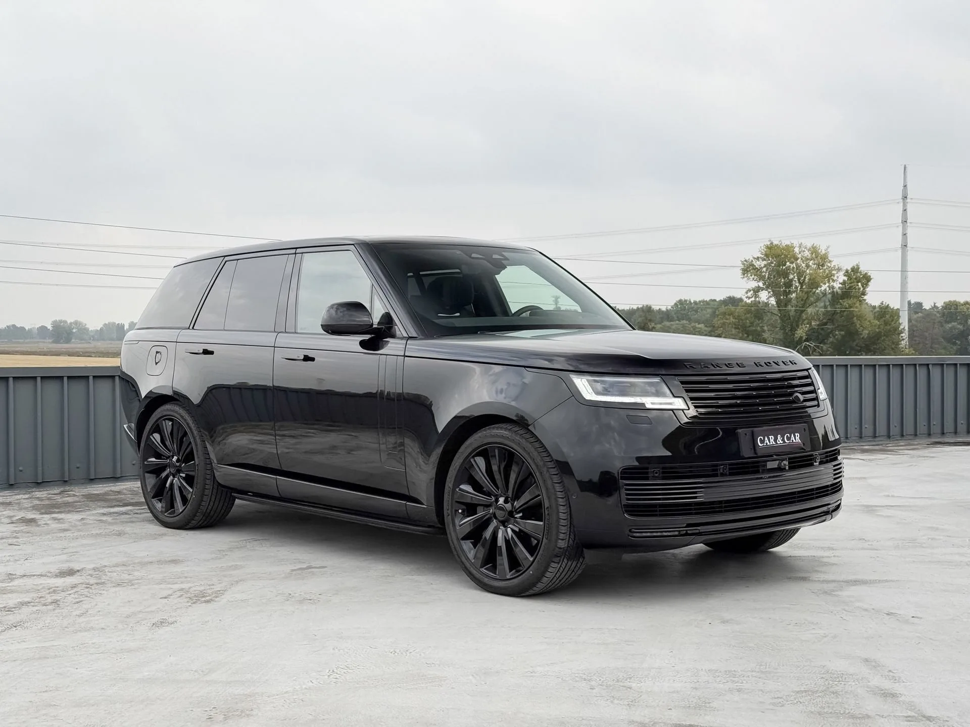 2026 Land Rover Range Rover SV angeboten von einem Fachhändler in Zibido San Giacomo, Italien, Hauptfoto