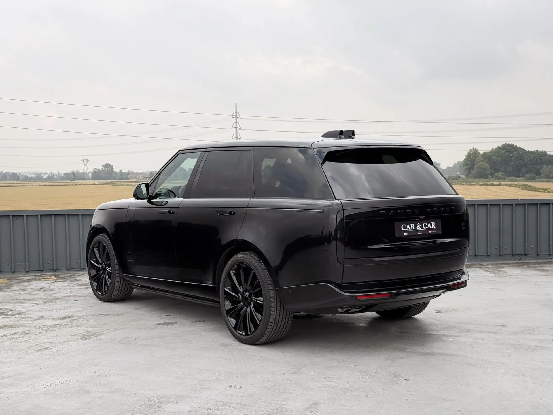 2026 Land Rover Range Rover SV, 2/23