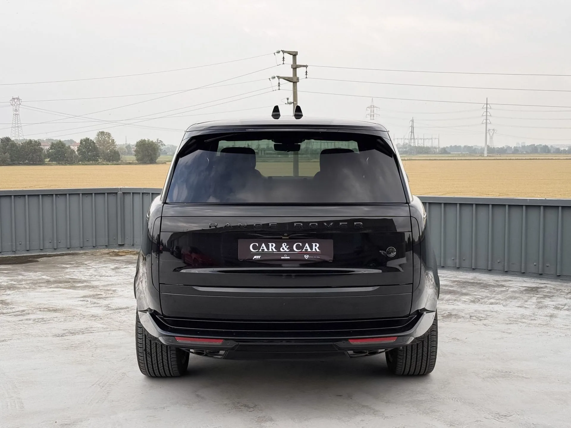 2026 Land Rover Range Rover SV, 4/23