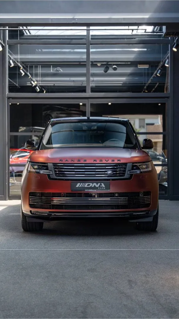 2026 Land Rover Range Rover SV P550e, 21/30