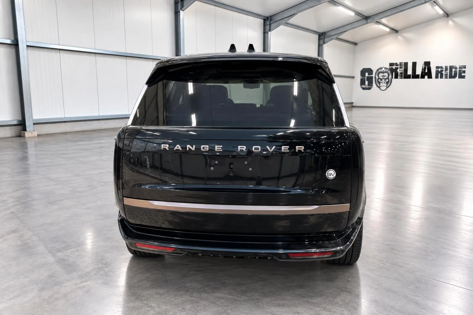 2026 Land Rover Range Rover SV P615 LWB Signature Suite, 4/8