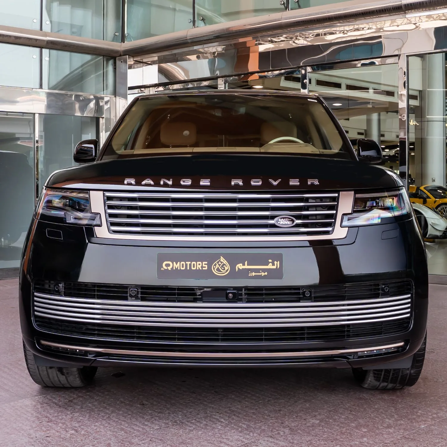 2026 Land Rover Range Rover SV LWB P615 angeboten von einem Fachhändler in Dubai, Vereinigte Arabische Emirate, Foto 4 von 22