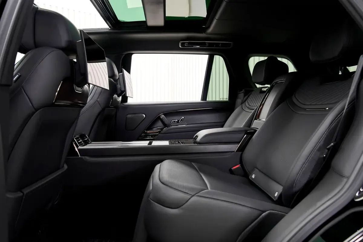 2026 Land Rover Range Rover SV Black P615 LWB, 12/13