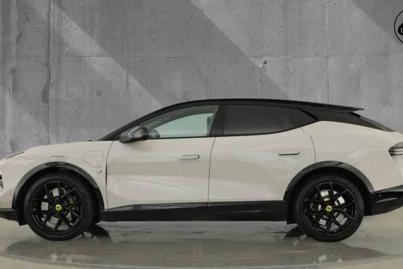 2026 Lotus Eletre 600, 6/30