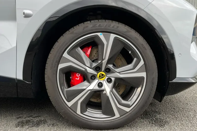 2026 Lotus Eletre, 7/30