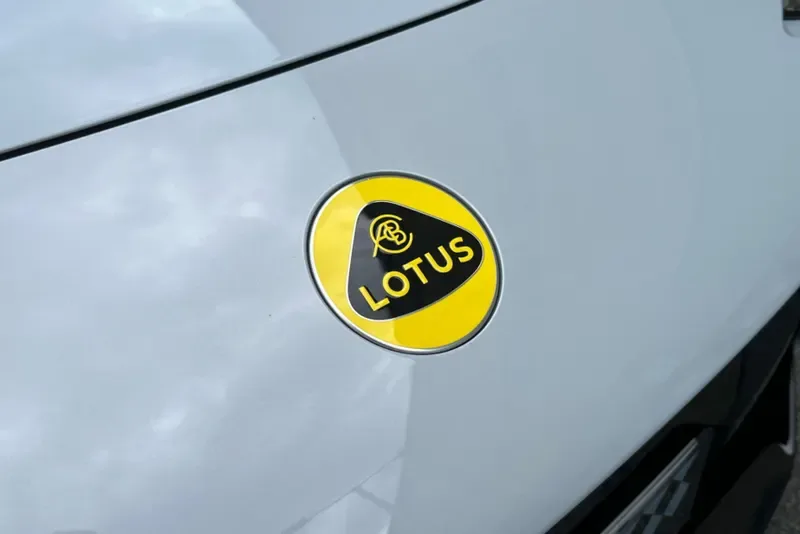 2026 Lotus Eletre, 12/30