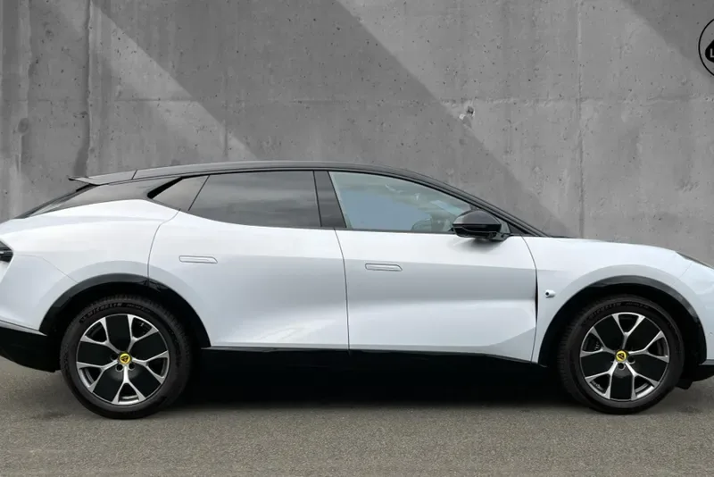 2026 Lotus Eletre, 8/30