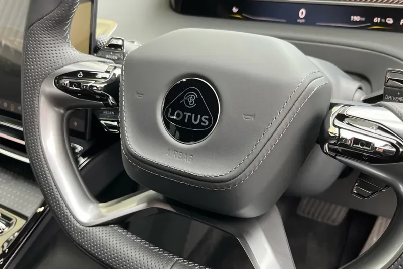 2026 Lotus Eletre, 17/30