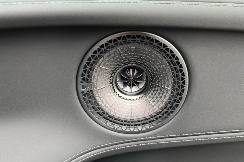 2026 Lotus Eletre, 25/30