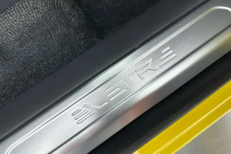 2026 Lotus Eletre, 27/30