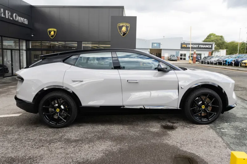 2026 Lotus Eletre, 6/30