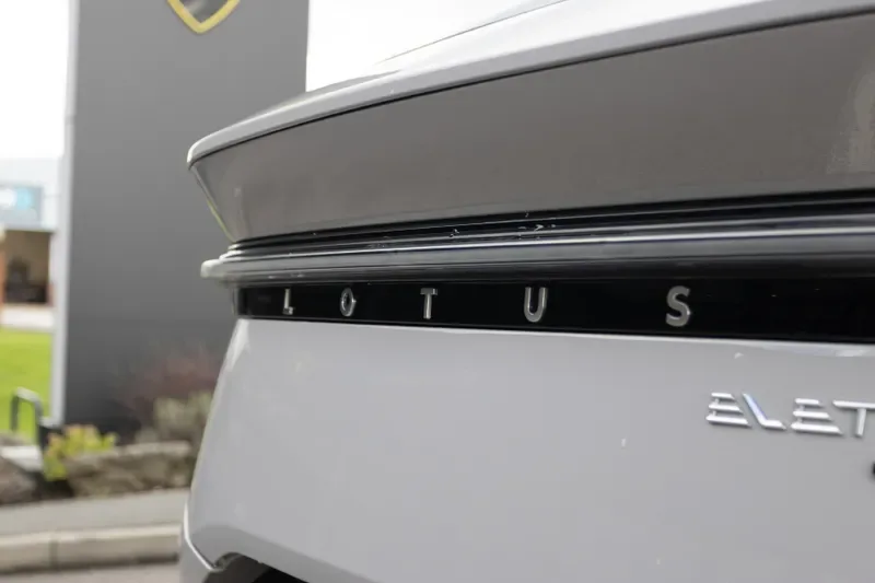 2026 Lotus Eletre, 12/30