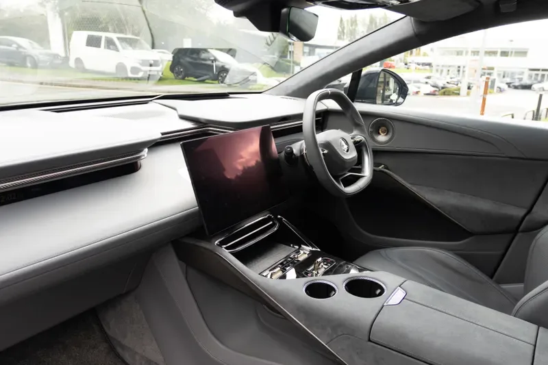 2026 Lotus Eletre, 15/30