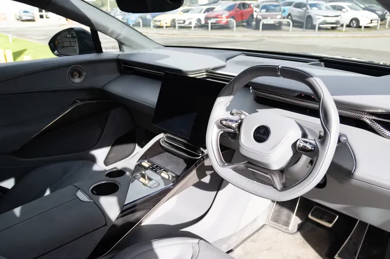 2026 Lotus Eletre, 16/30