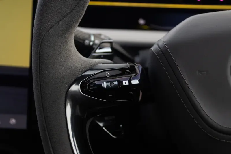 2026 Lotus Emeya 900 Sport, 25/30