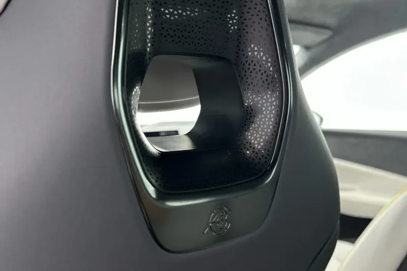 2026 Lotus Emeya R, 17/30