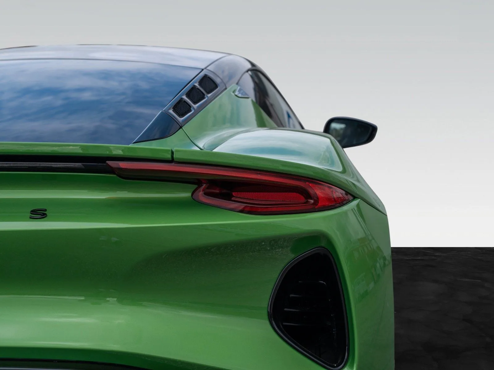 2026 LOTUS Emira, 18/30