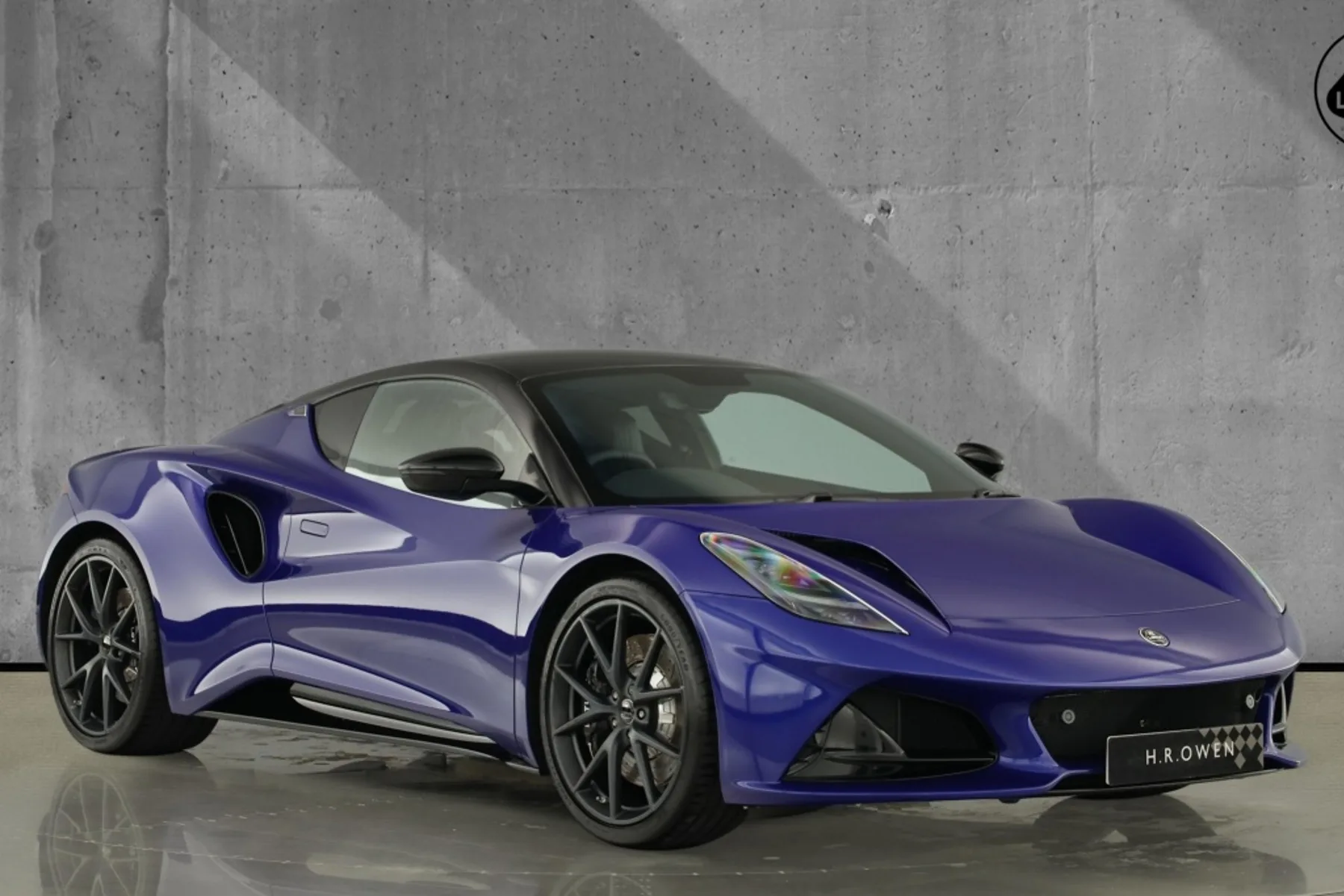 2026 Lotus Emira Turbo SE offered by a franchised dealer group in Hatfield, United Kingdom, main photo