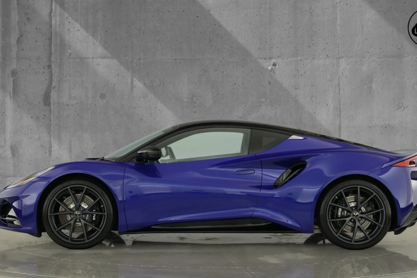 2026 Lotus Emira Turbo SE angeboten von einer Vertragshändlergruppe in Hatfield, Vereinigtes Königreich, Foto 3 von 25