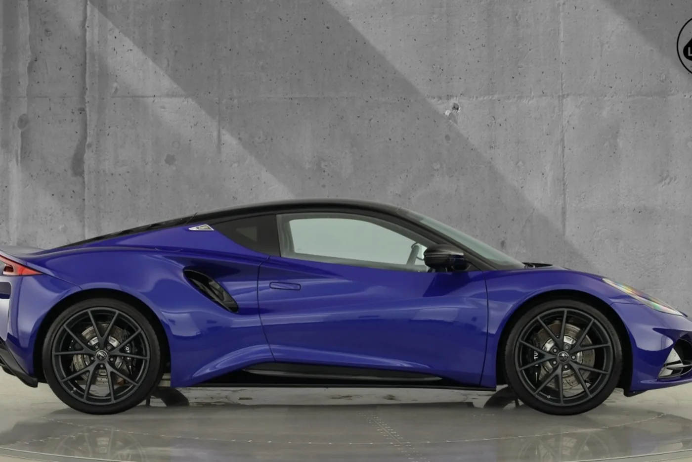 2026 Lotus Emira Turbo SE angeboten von einer Vertragshändlergruppe in Hatfield, Vereinigtes Königreich, Foto 8 von 25