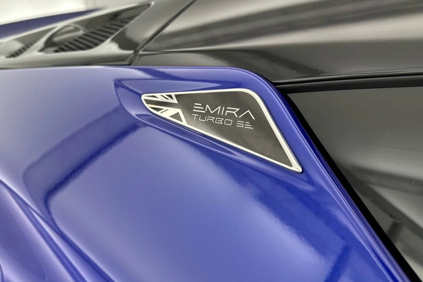 2026 Lotus Emira Turbo SE angeboten von einer Vertragshändlergruppe in Hatfield, Vereinigtes Königreich, Foto 11 von 25
