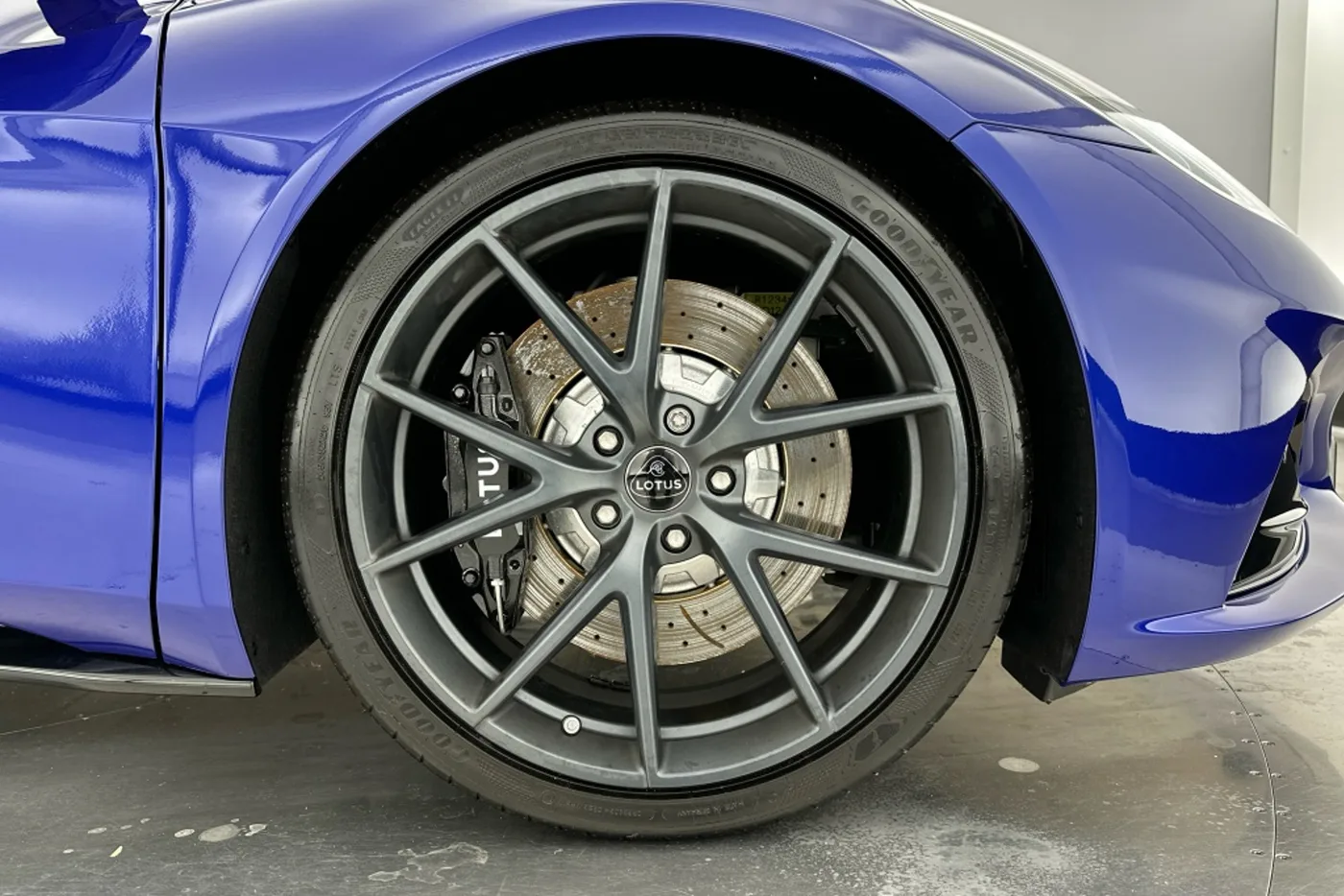 2026 Lotus Emira Turbo SE angeboten von einer Vertragshändlergruppe in Hatfield, Vereinigtes Königreich, Foto 25 von 25