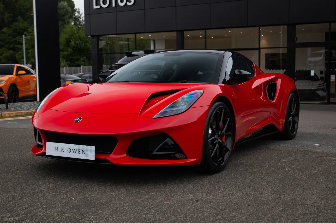 2026 Lotus Emira Turbo SE angeboten von einer Vertragshändlergruppe in Manchester, Vereinigtes Königreich, Foto 3 von 25