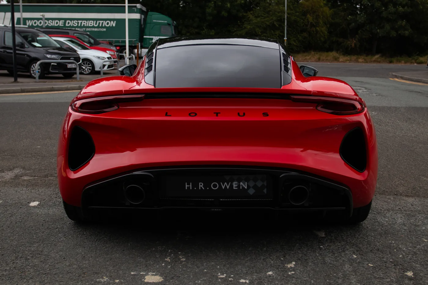 2026 Lotus Emira Turbo SE angeboten von einer Vertragshändlergruppe in Manchester, Vereinigtes Königreich, Foto 9 von 25