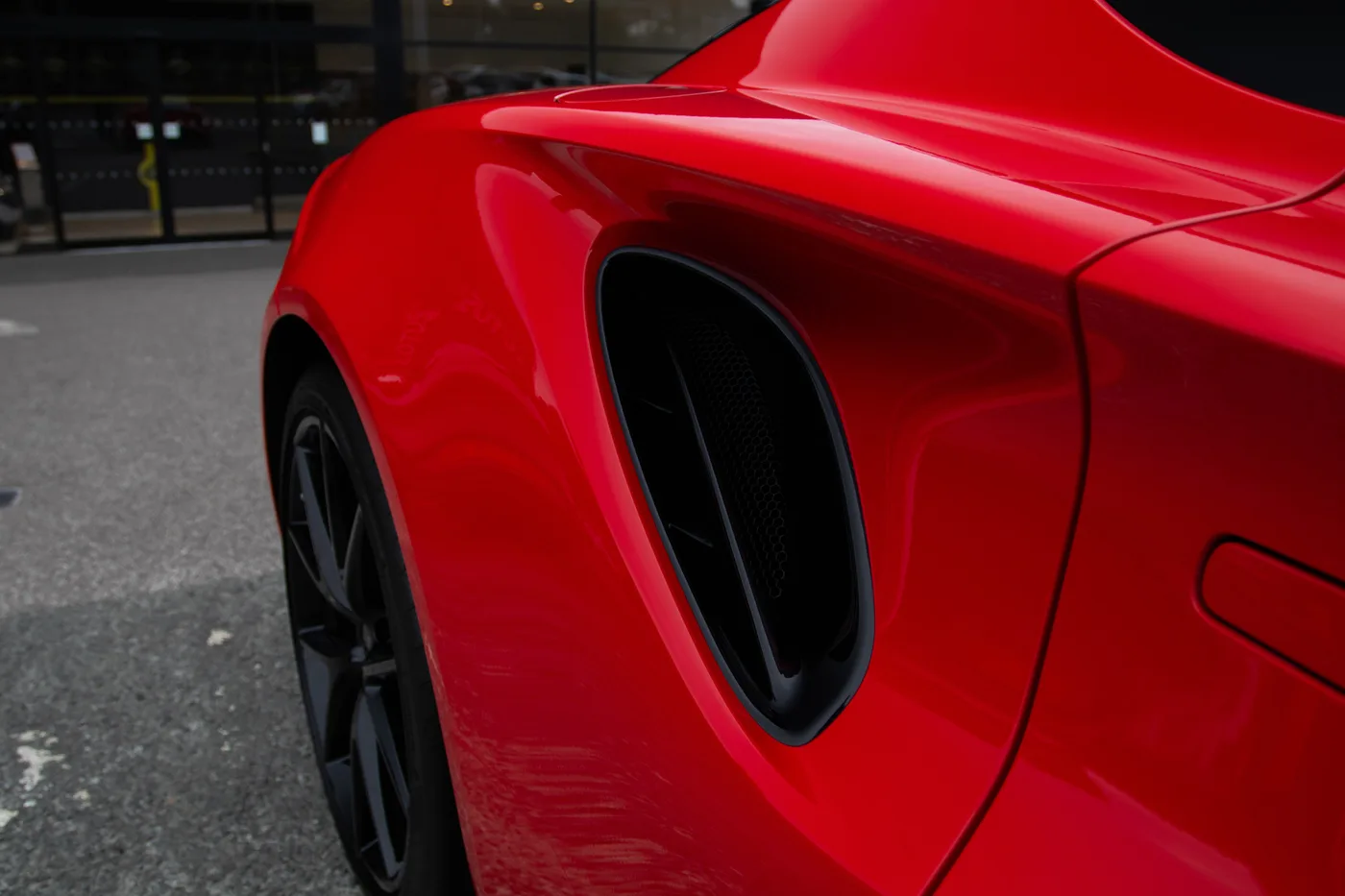 2026 Lotus Emira Turbo SE angeboten von einer Vertragshändlergruppe in Manchester, Vereinigtes Königreich, Foto 13 von 25