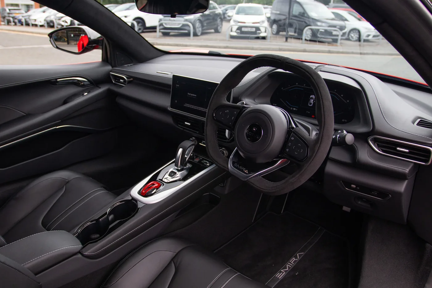 2026 Lotus Emira Turbo SE angeboten von einer Vertragshändlergruppe in Manchester, Vereinigtes Königreich, Foto 21 von 25
