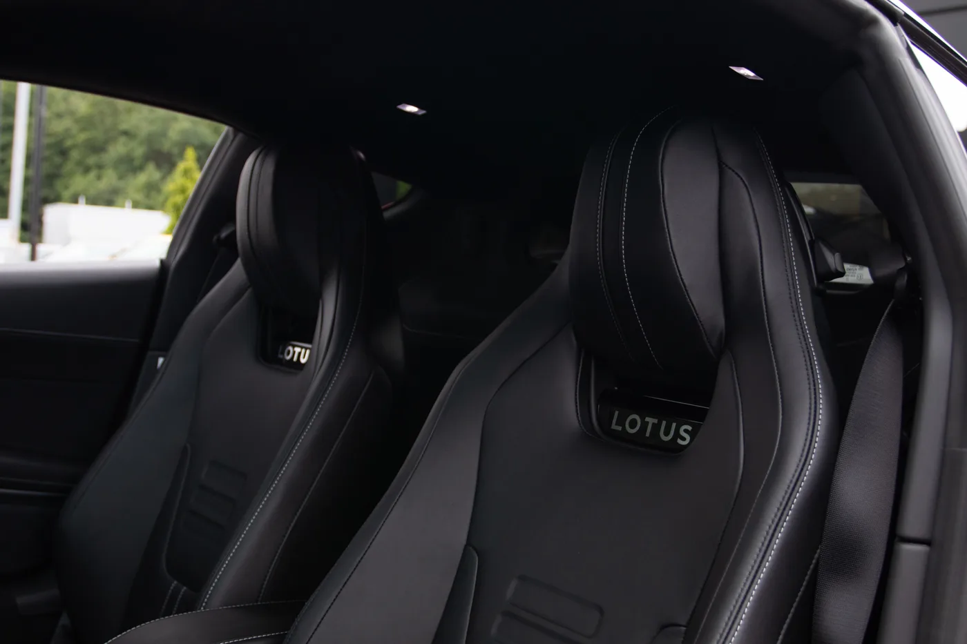 2026 Lotus Emira Turbo SE angeboten von einer Vertragshändlergruppe in Manchester, Vereinigtes Königreich, Foto 25 von 25