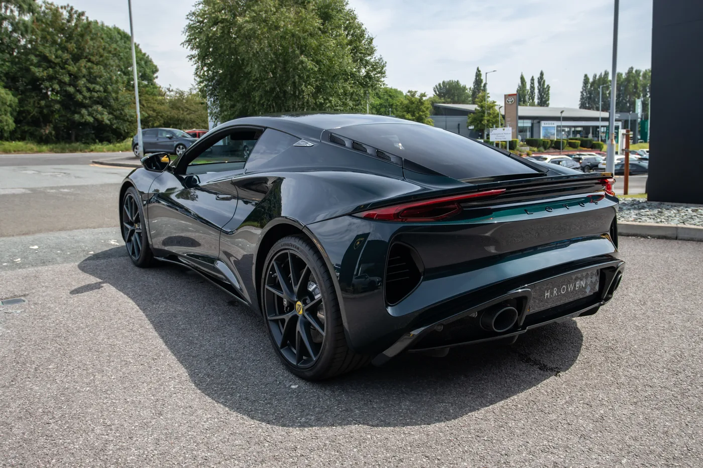 2026 Lotus Emira Turbo SE offered by a franchised dealer group in Manchester, United Kingdom, photo 3 of 19