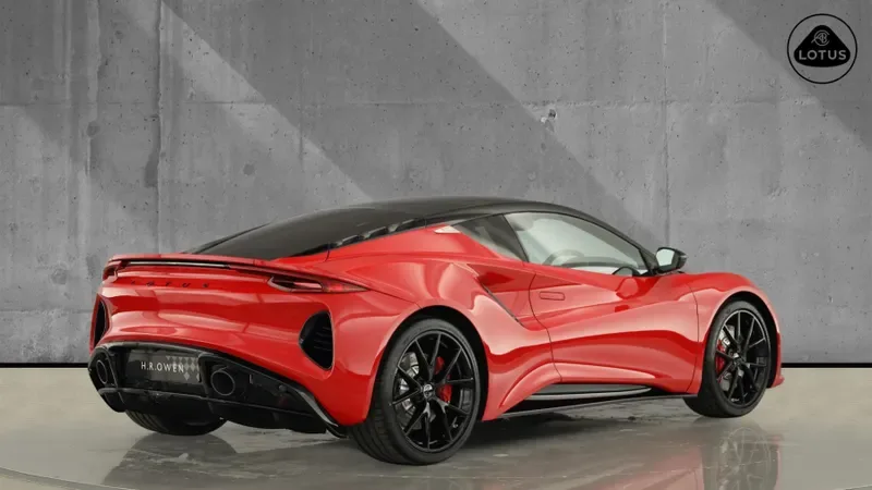 2026 Lotus Emira Turbo SE, 2/30