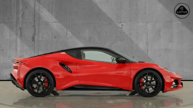 2026 Lotus Emira Turbo SE, 3/30