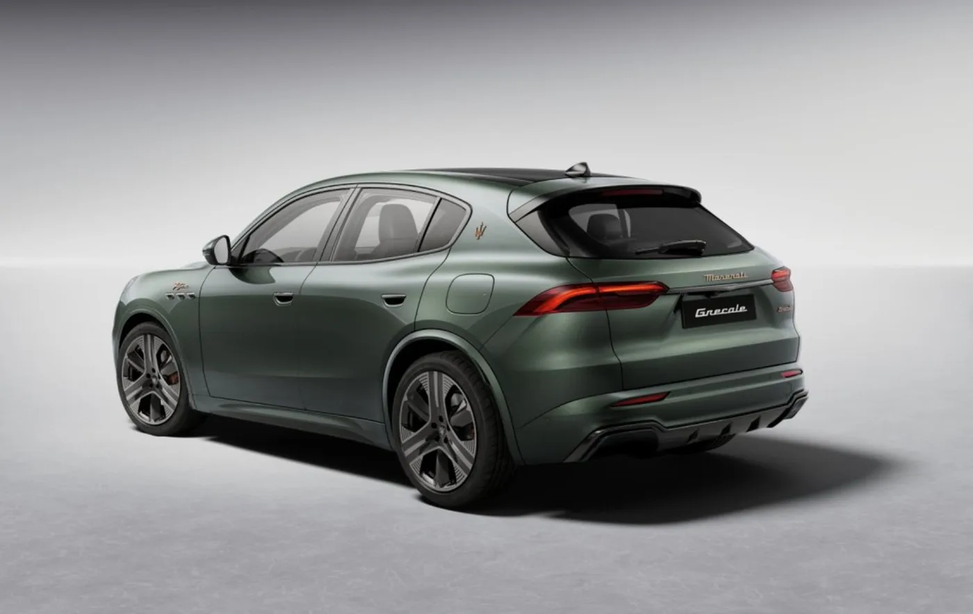 2026 Maserati Grecale Folgore offered by an official Ferrari and Maserati dealer in Arlöv, Sweden, photo 3 of 8