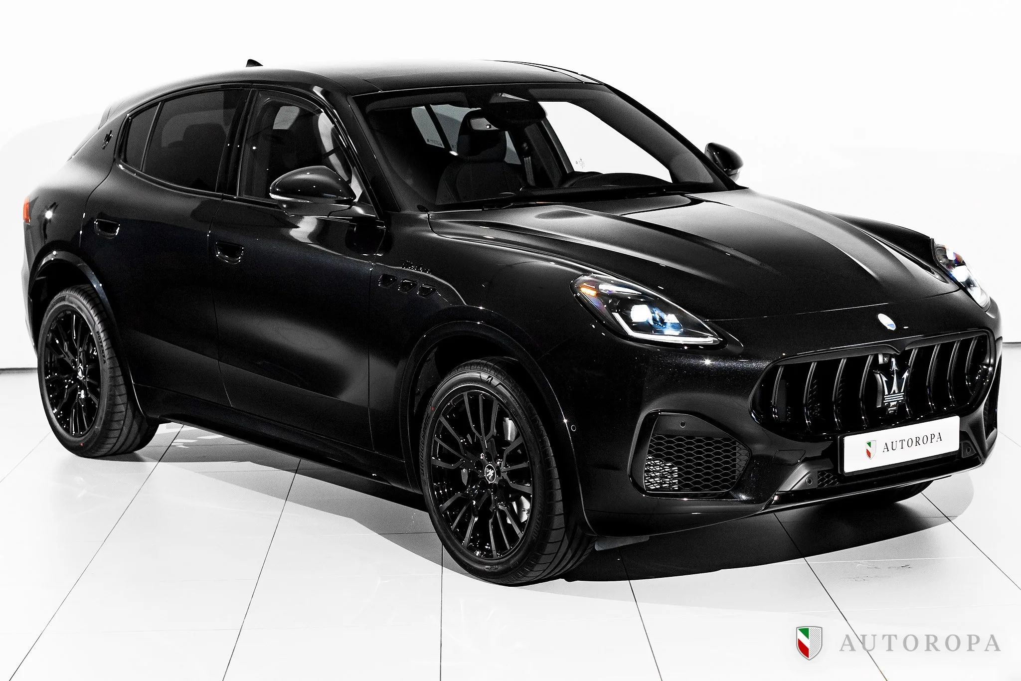 2026 Maserati Grecale Modena angeboten von einem offiziellen Ferrari und Maserati-Vertragshändler in Arlöv, Schweden, Hauptfoto