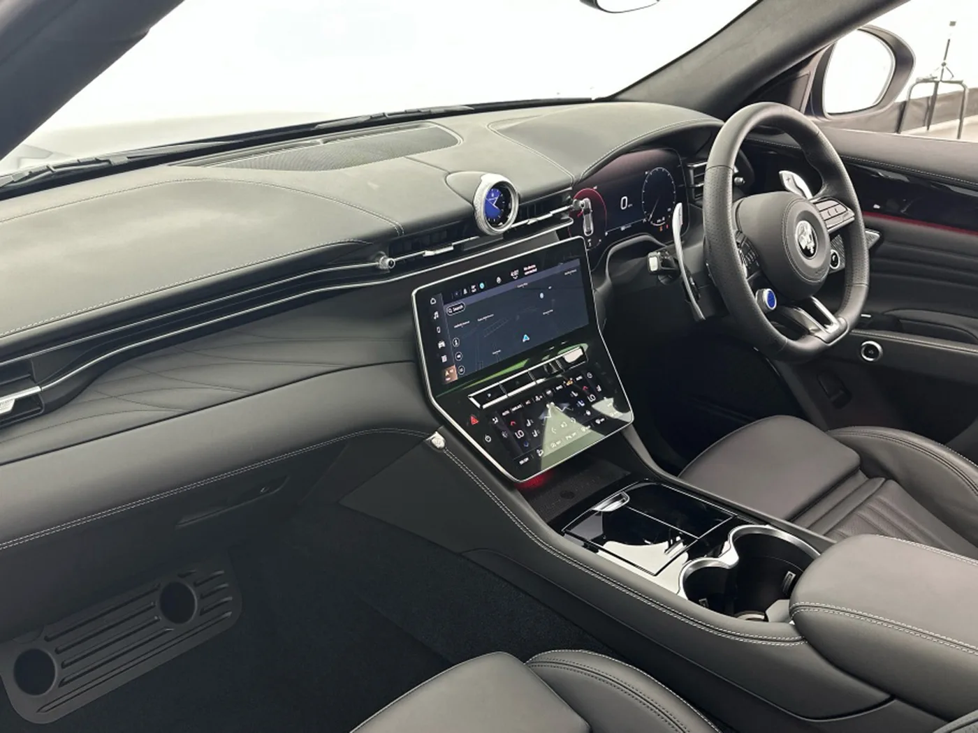 2026 Maserati Grecale Modena angeboten von einer Vertragshändlergruppe in Hatfield, Vereinigtes Königreich, Foto 7 von 25