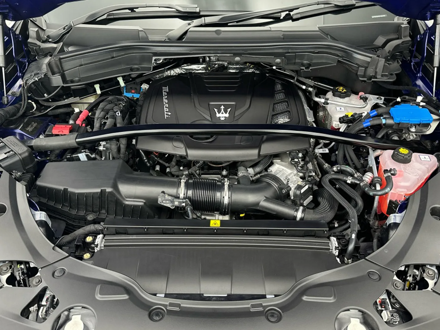 2026 Maserati Grecale Modena angeboten von einer Vertragshändlergruppe in Hatfield, Vereinigtes Königreich, Foto 11 von 25