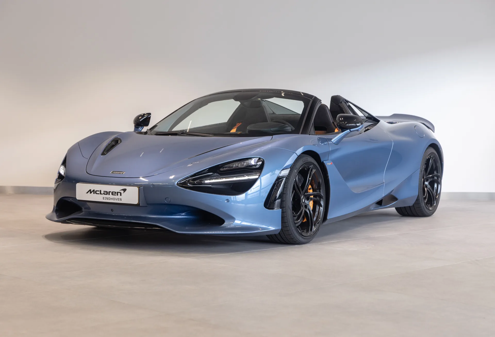 2026 McLaren 750S Spider proposée par un concessionnaire spécialisé à Eindhoven, Pays-Bas, photo principale