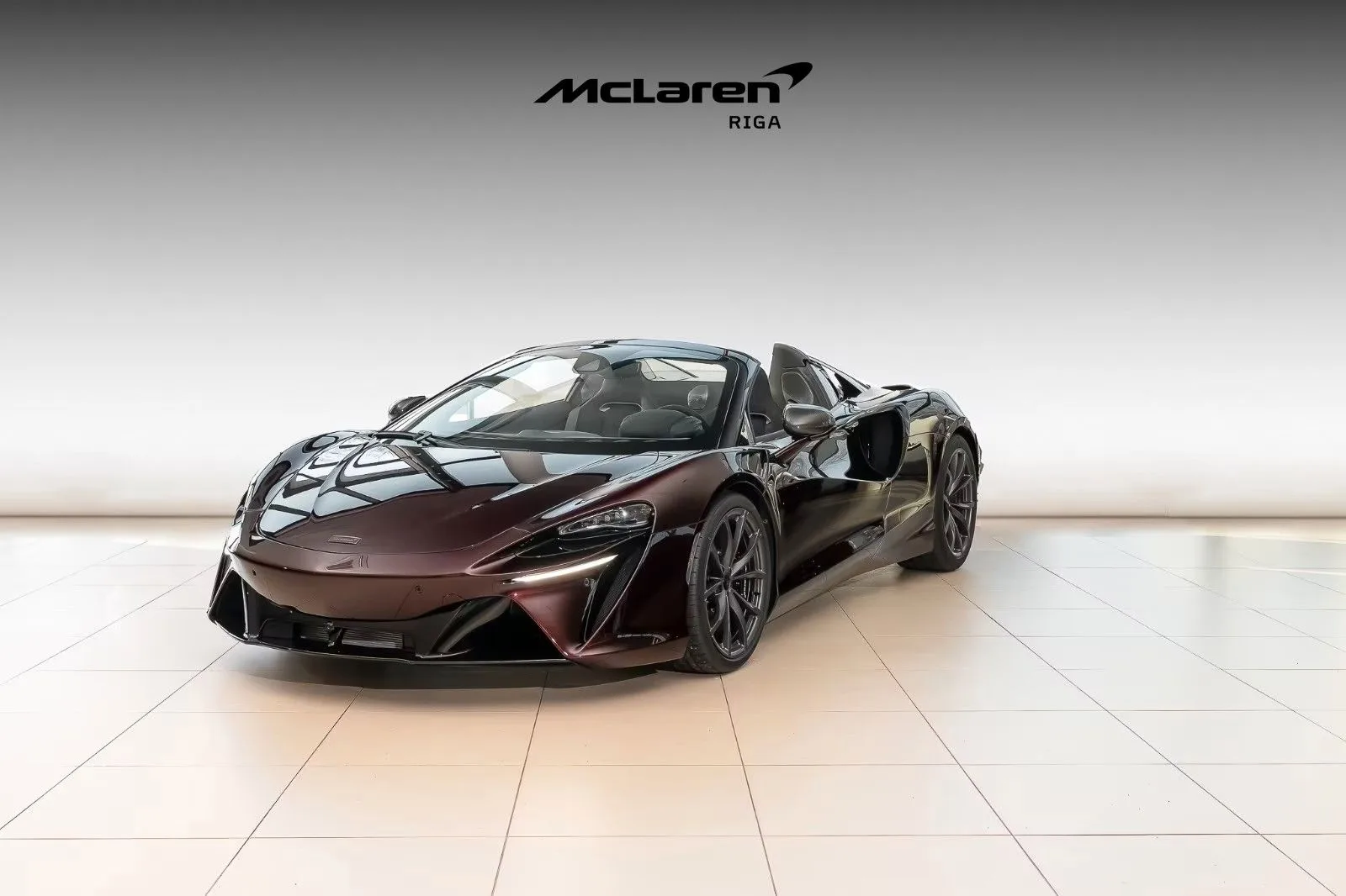 2026 McLaren Artura Spider angeboten von einem Supersportwagenhändler in Riga, Lettland, Hauptfoto