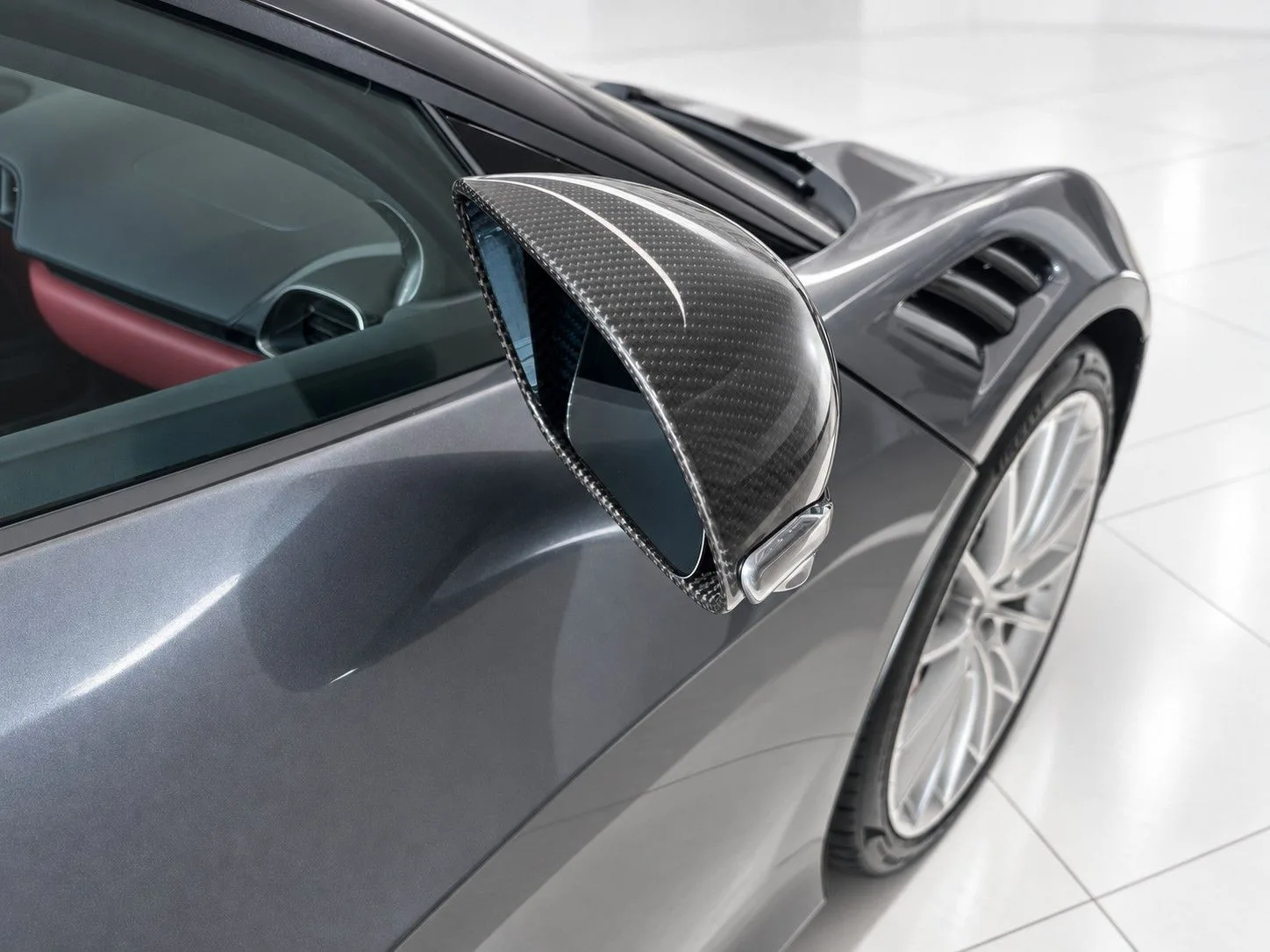 2026 McLaren Artura Spider, 27/30