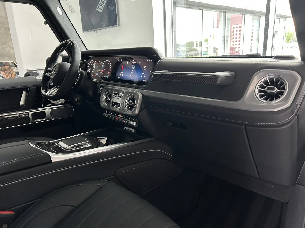 2026 Mercedes-AMG G 63 AMG Performance package angeboten von einem Fachhändler in Písek, Tschechien, Foto 18 von 33