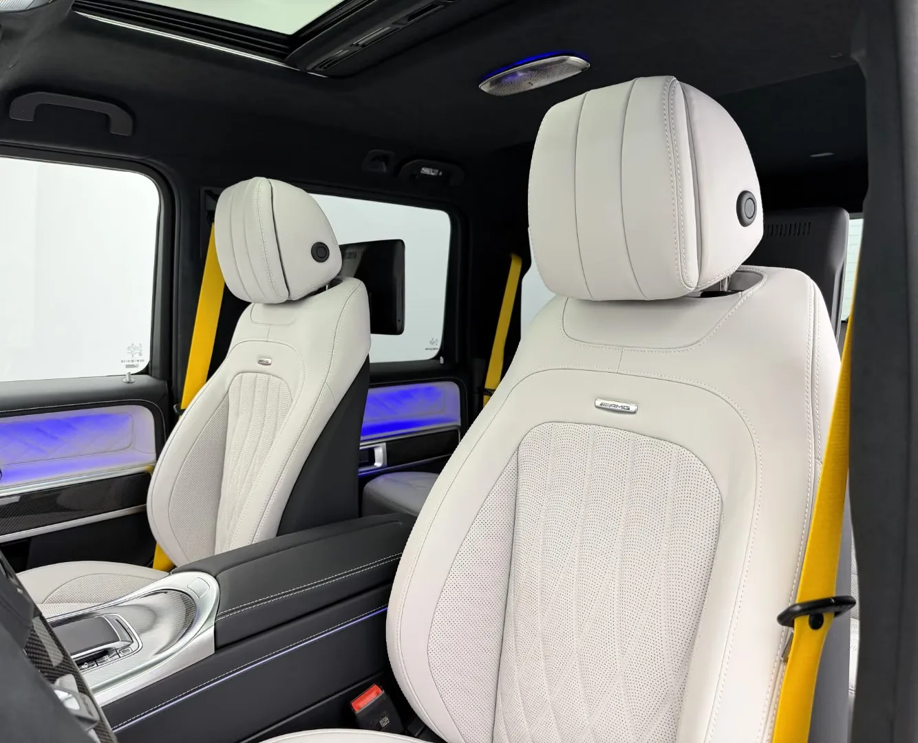 2026 Mercedes-AMG G 63 Superior Line, 2/30