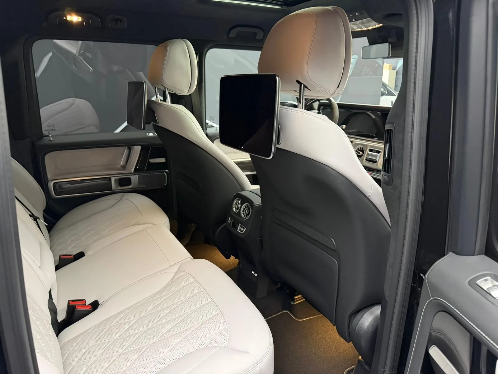 2026 Mercedes-AMG G 63 Superior Line, 19/22