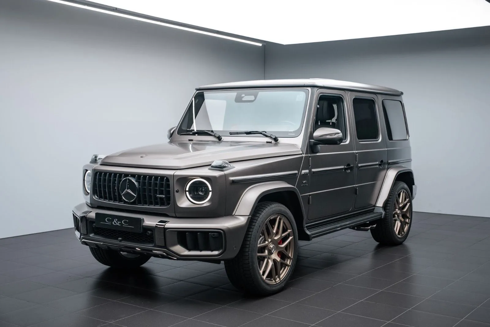 2026 Mercedes-AMG G 63 offered by a specialist dealer in Putzbrunn, Germany, main photo