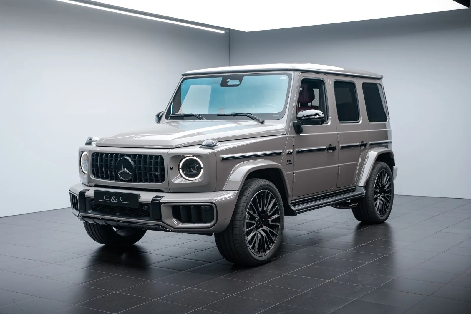 2026 Mercedes-AMG G 63 offered by a specialist dealer in Putzbrunn, Germany, main photo