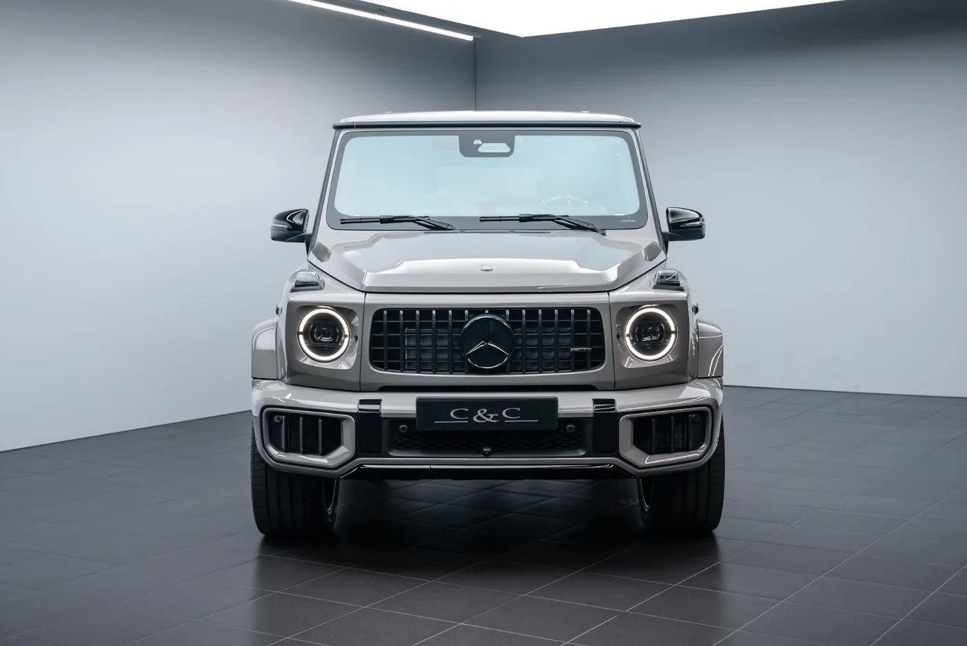 2026 Mercedes-AMG G 63 offered by a specialist dealer in Putzbrunn, Germany, photo 2 of 15