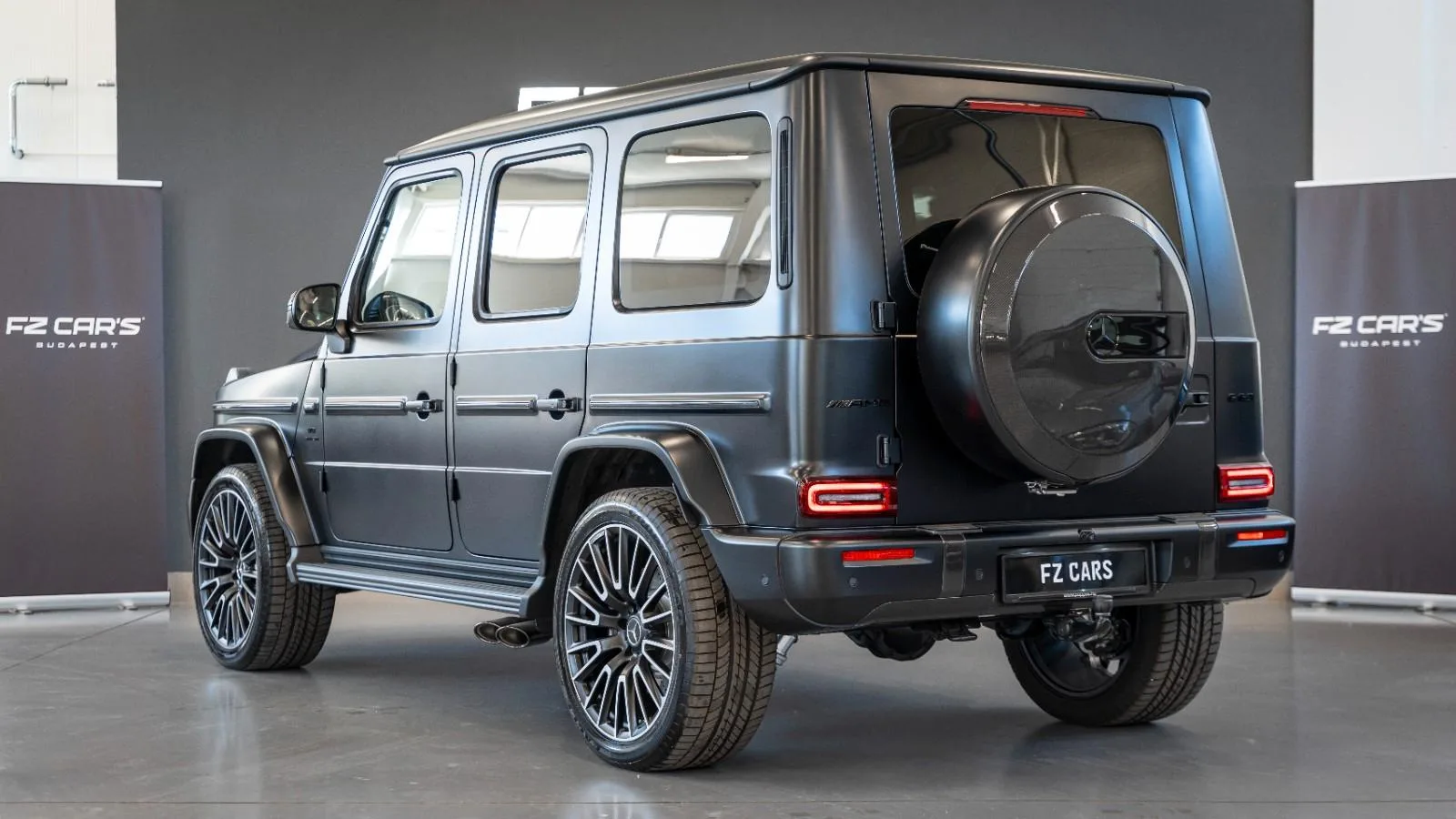 2026 Mercedes-AMG G 63 Carbon package, 3/13