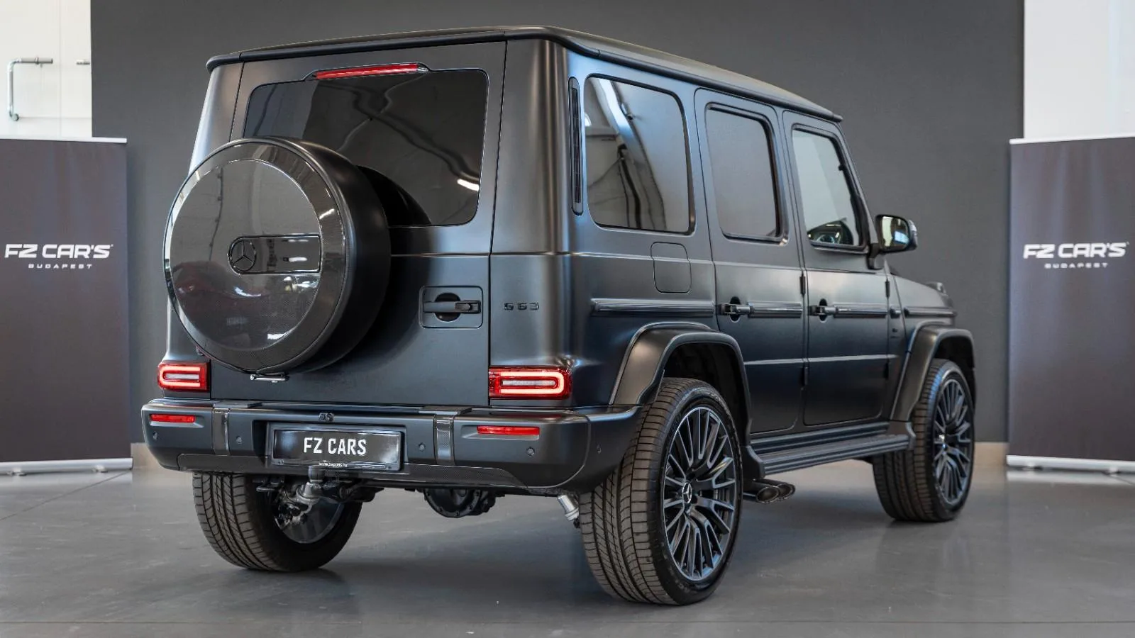 2026 Mercedes-AMG G 63 Carbon package, 4/13