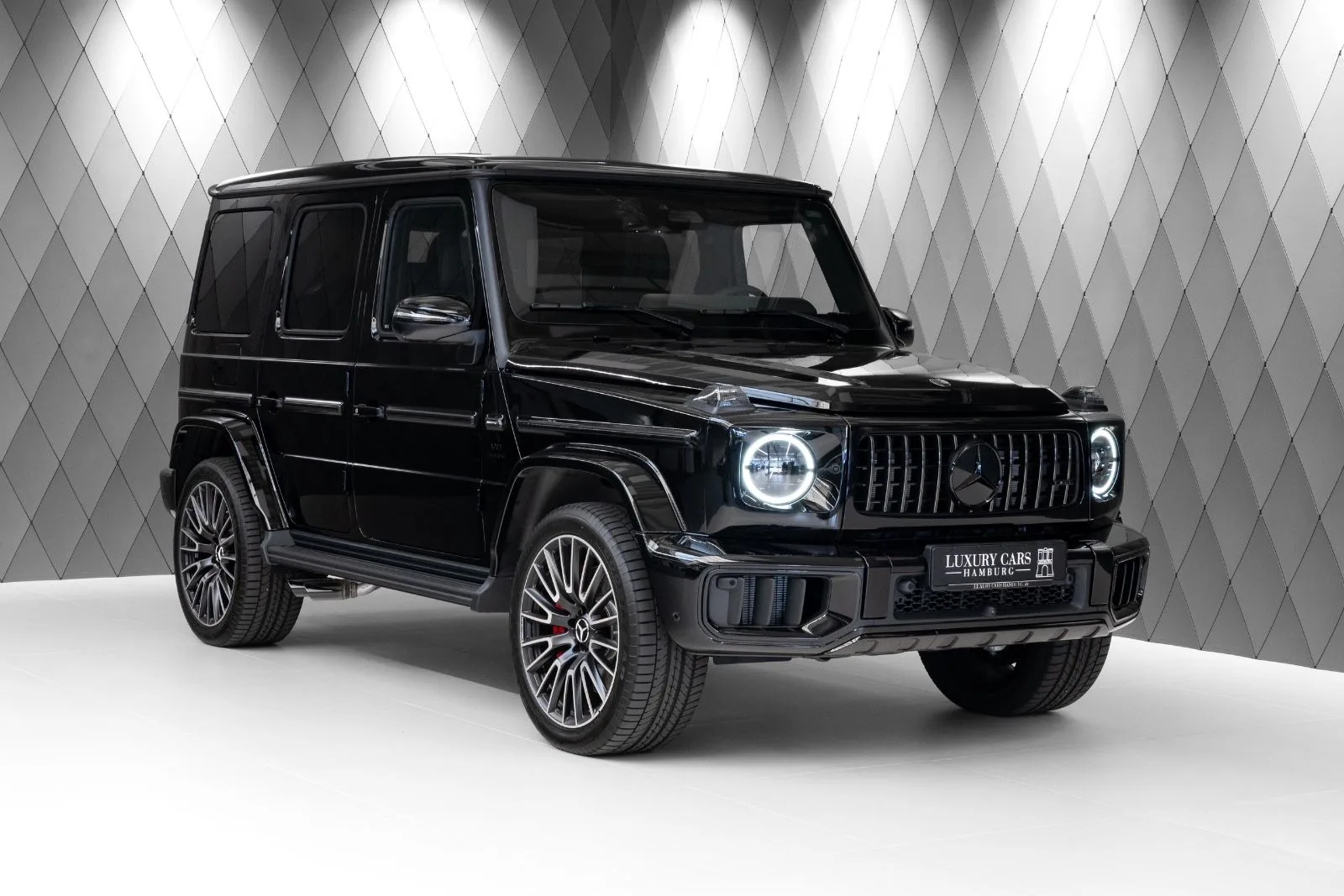 2026 Mercedes-AMG G 63 offered by a supercar dealer in Schenefeld, Germany, main photo